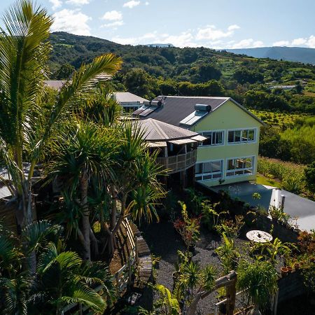 Les Hebergements Au Dy-Na Petite-Ile Luaran gambar