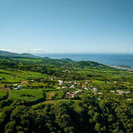 Les Hebergements Au Dy-Na Petite-Ile Luaran gambar