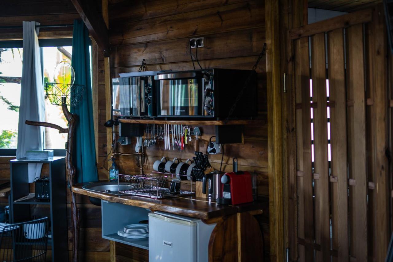 Les Hebergements Au Dy-Na Petite-Ile Luaran gambar